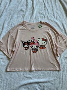 Love Tribe Juniors Short Sleeve Halloween Sanrio Crop Top NWT Size L
